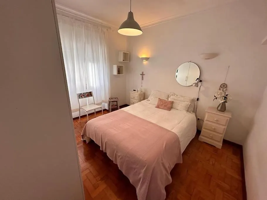 Nice Villa In Cascais, Near The Center And Beaches, But In A Very Quite Neighborhood